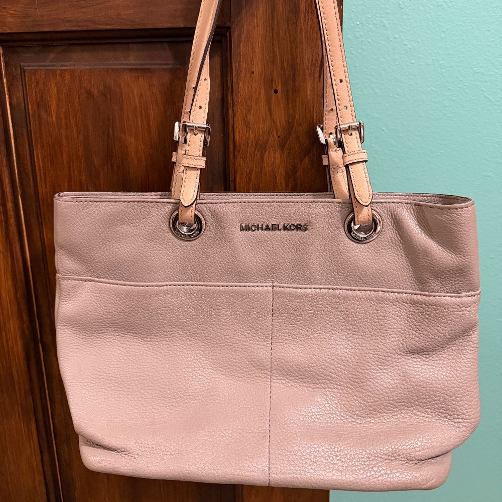 👜 Michael Kors Pebbled Leather Tote / Shoulder Bag – Well Loved